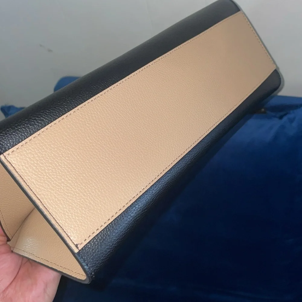 Marc Jacobs large purse - Picture 6 of 7